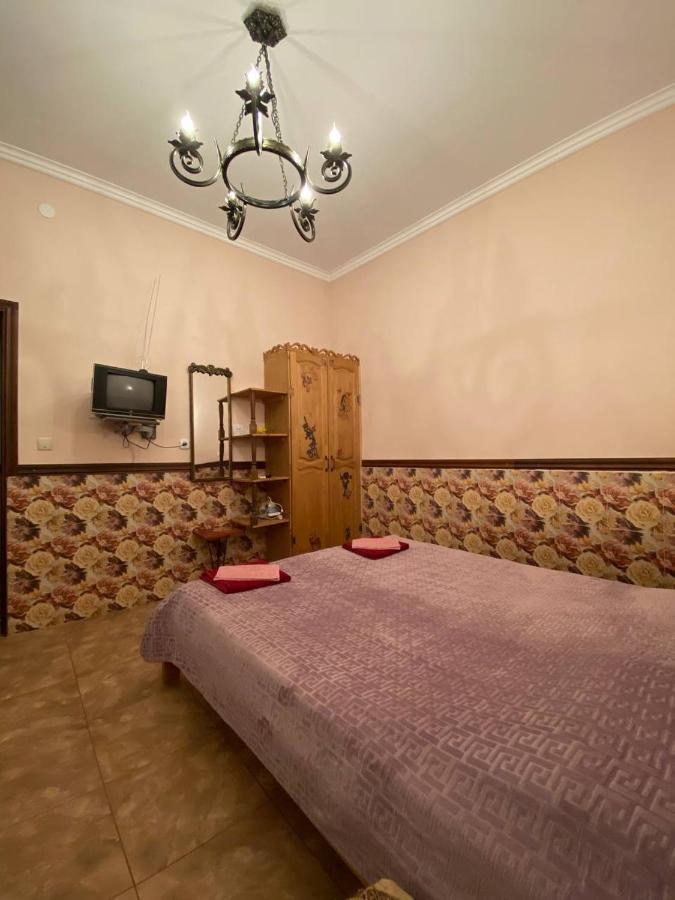 Hôtel Magnoliia à Soukhoumi Extérieur photo