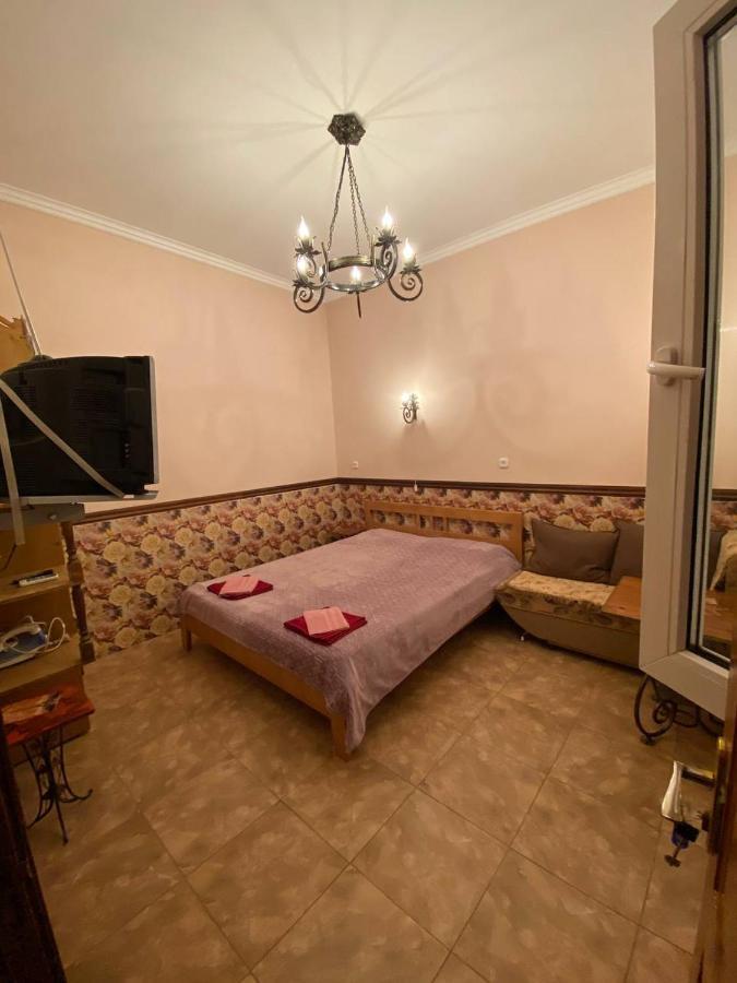 Hôtel Magnoliia à Soukhoumi Extérieur photo